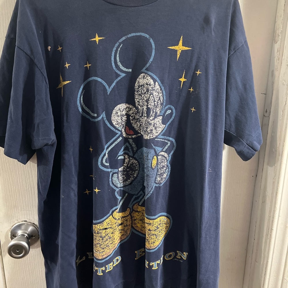 Single stitch vintage, 1996 anniversary Walt Disney World T-shirt